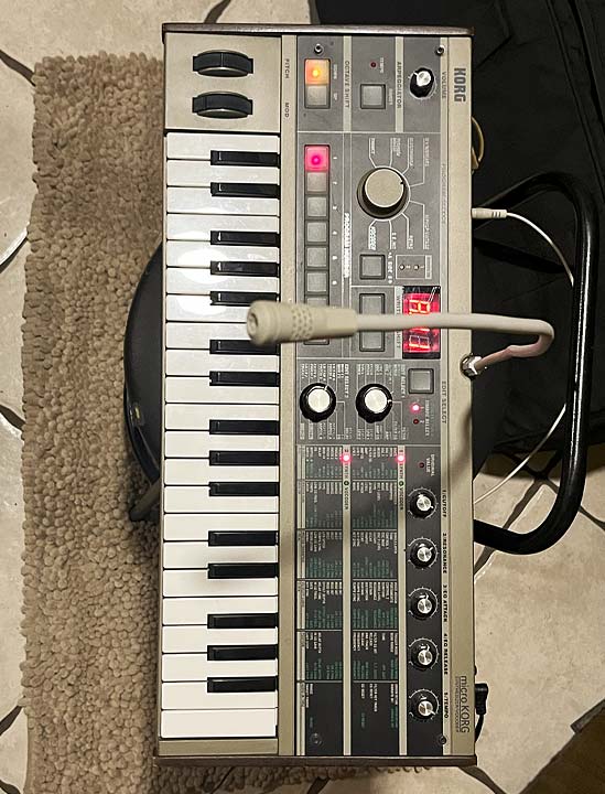 topusados-micro-korg-06